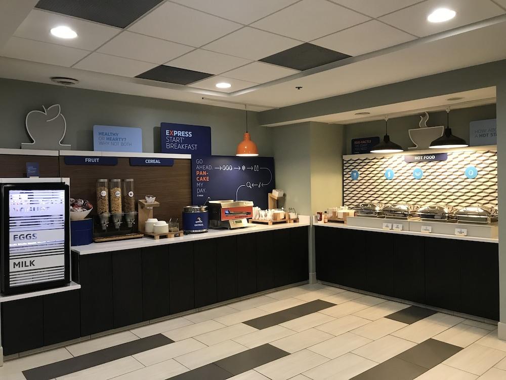 Holiday Inn Express - Canton By Ihg Bagian luar foto
