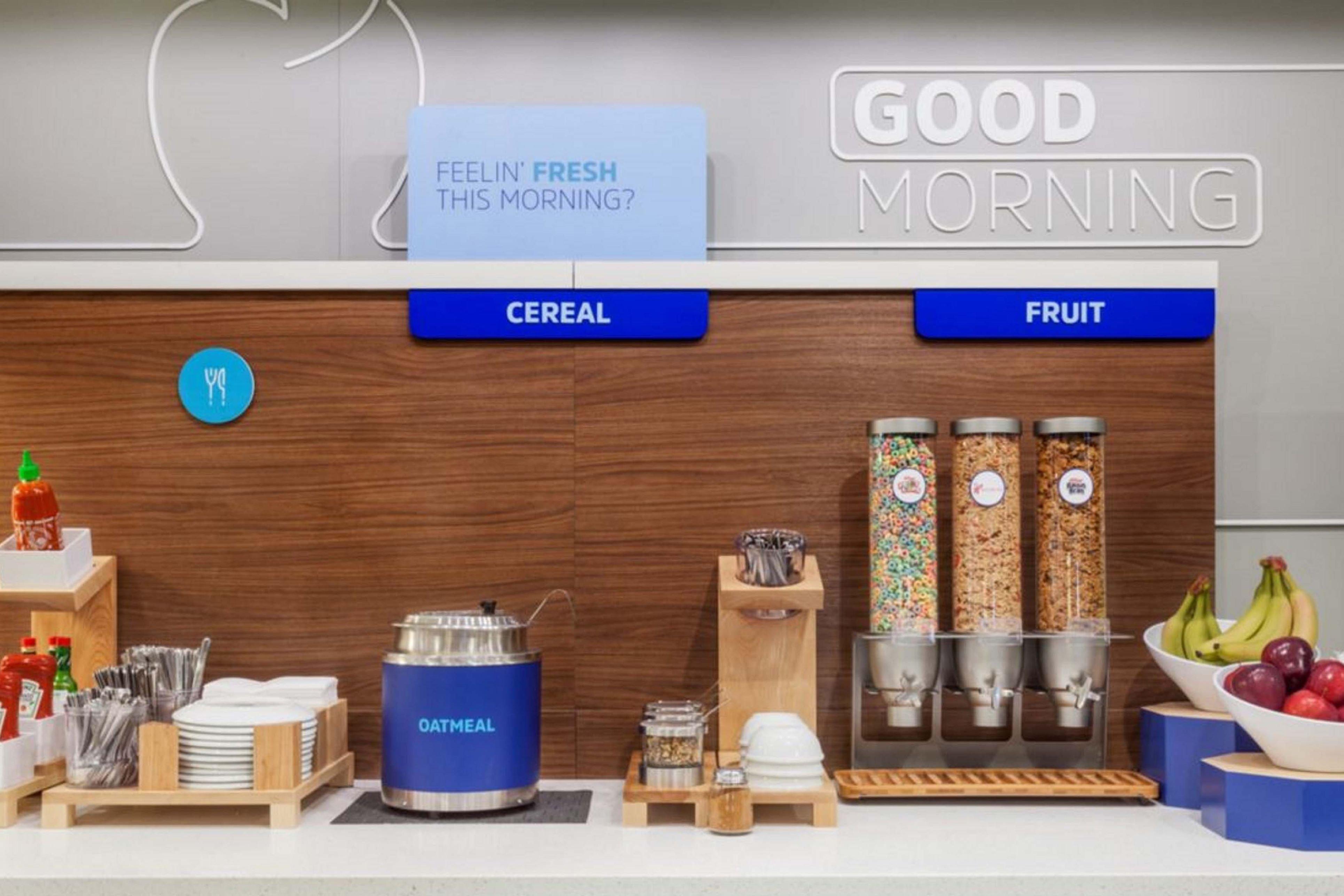 Holiday Inn Express - Canton By Ihg Bagian luar foto
