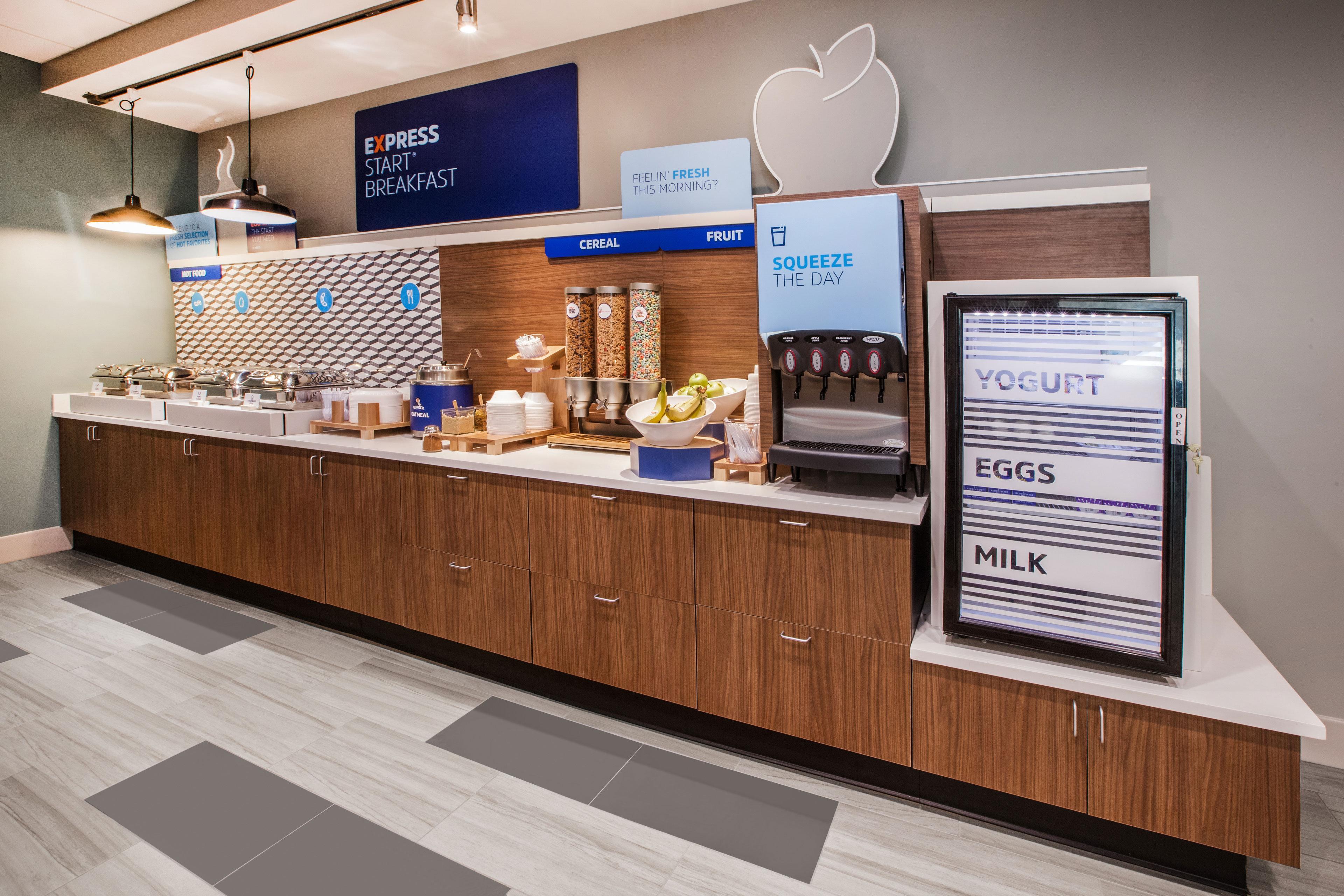 Holiday Inn Express - Canton By Ihg Bagian luar foto